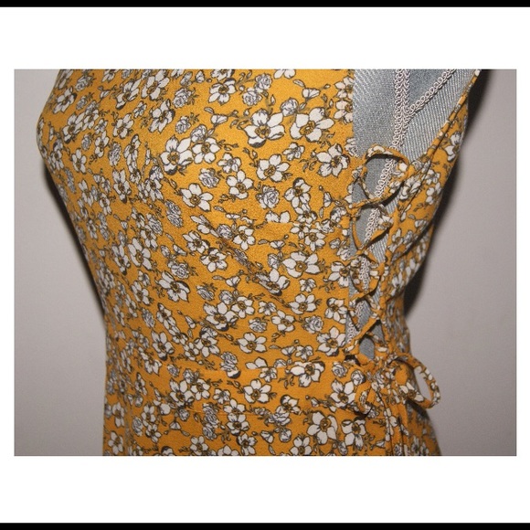 Mini dress. - Picture 6 of 7